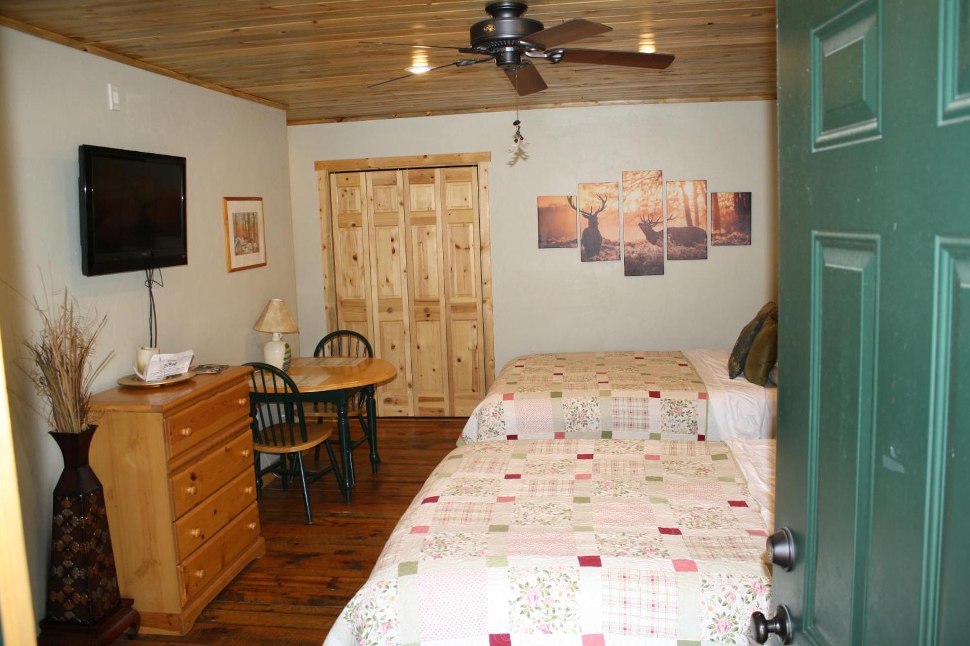 Wapiti Lodge 객실 사진